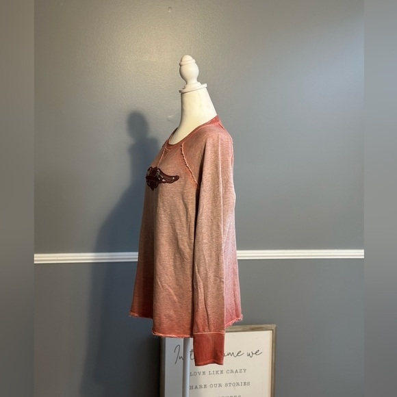 Harley Davidson Women's Distressed Ombré Crew Neck Sweatshirt Size Large Coral - Picture 6 of 6